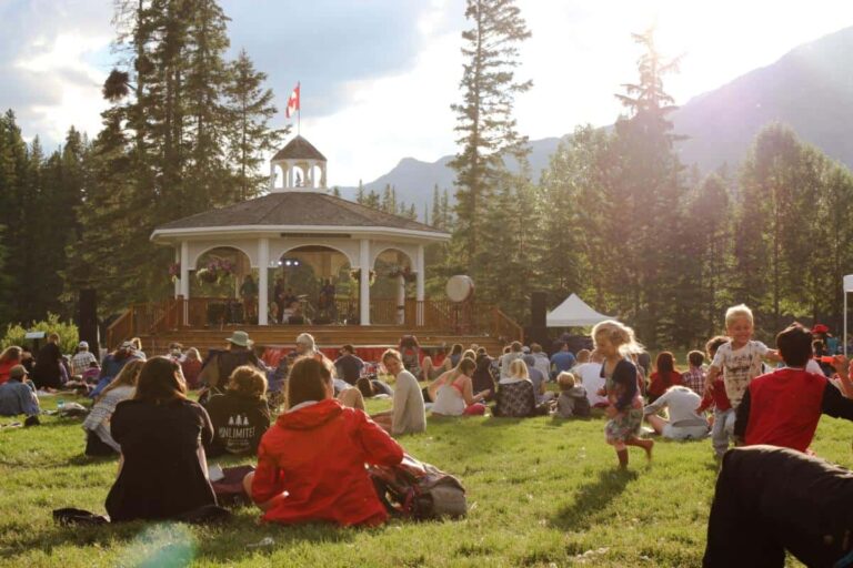 Banff Louis Trono Gazebo