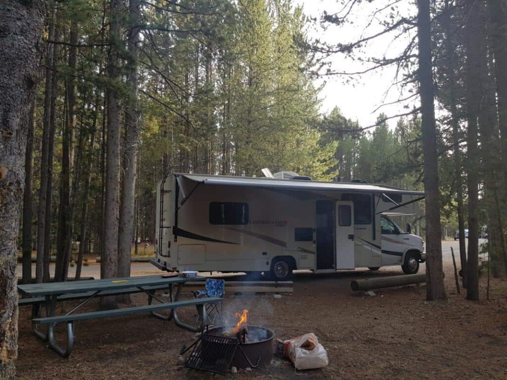 Everything You Need to Know About Camping in the Rockies – Park Pilgrim