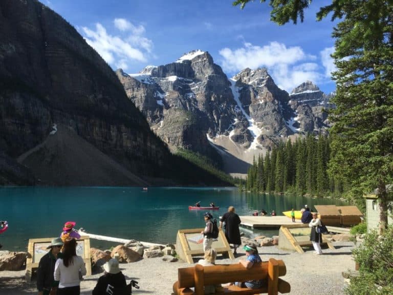 crowds at Moraine Lake