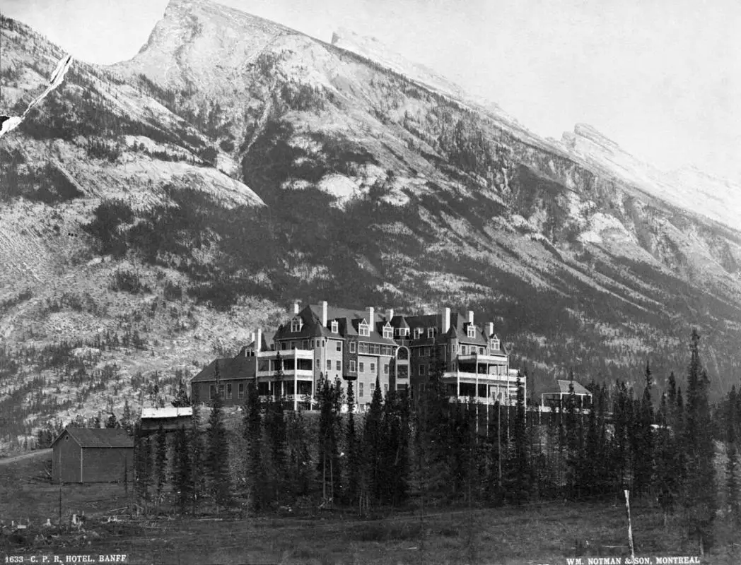 The Banff Springs Hotels in its early days, in the late 1880s