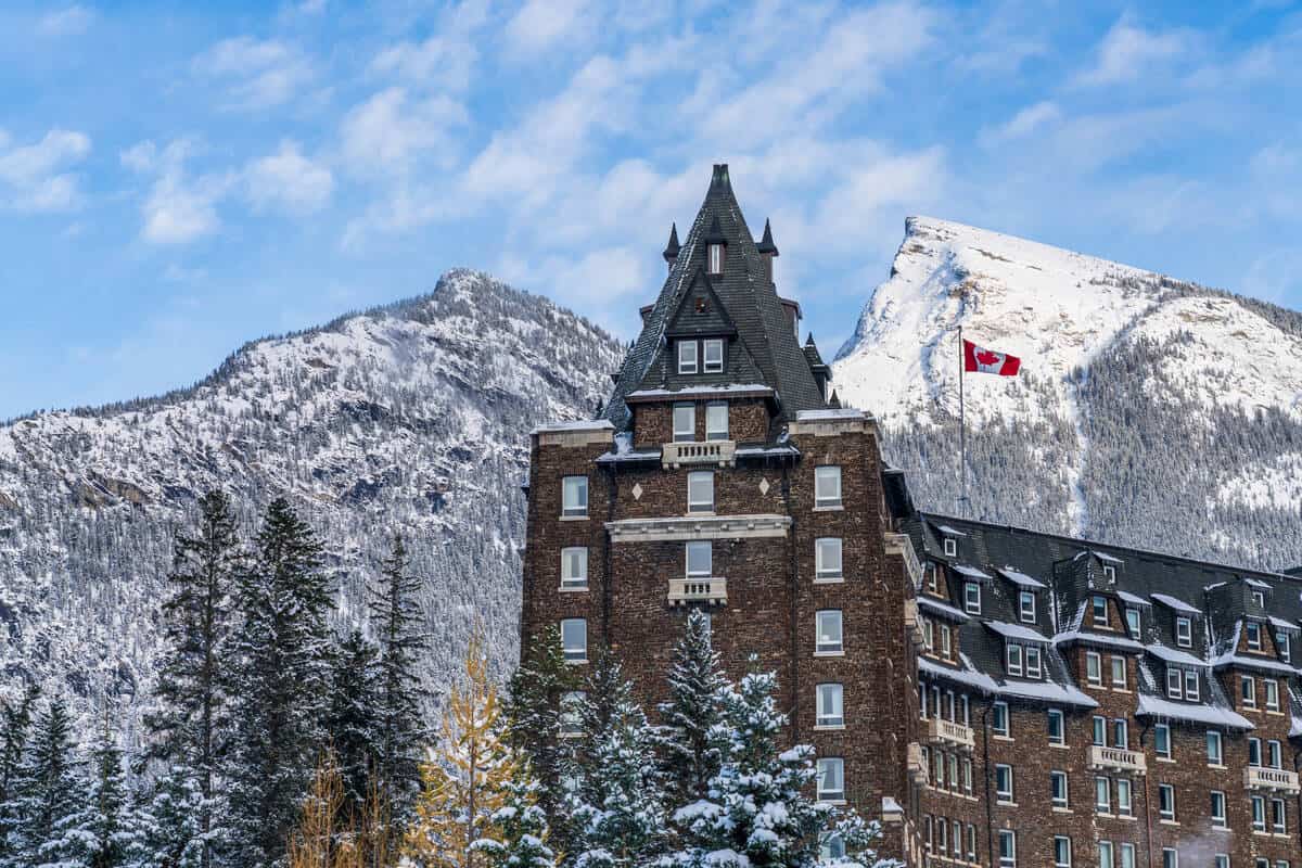 Visiting Banff in April: Winter Fun in Spring – Park Pilgrim