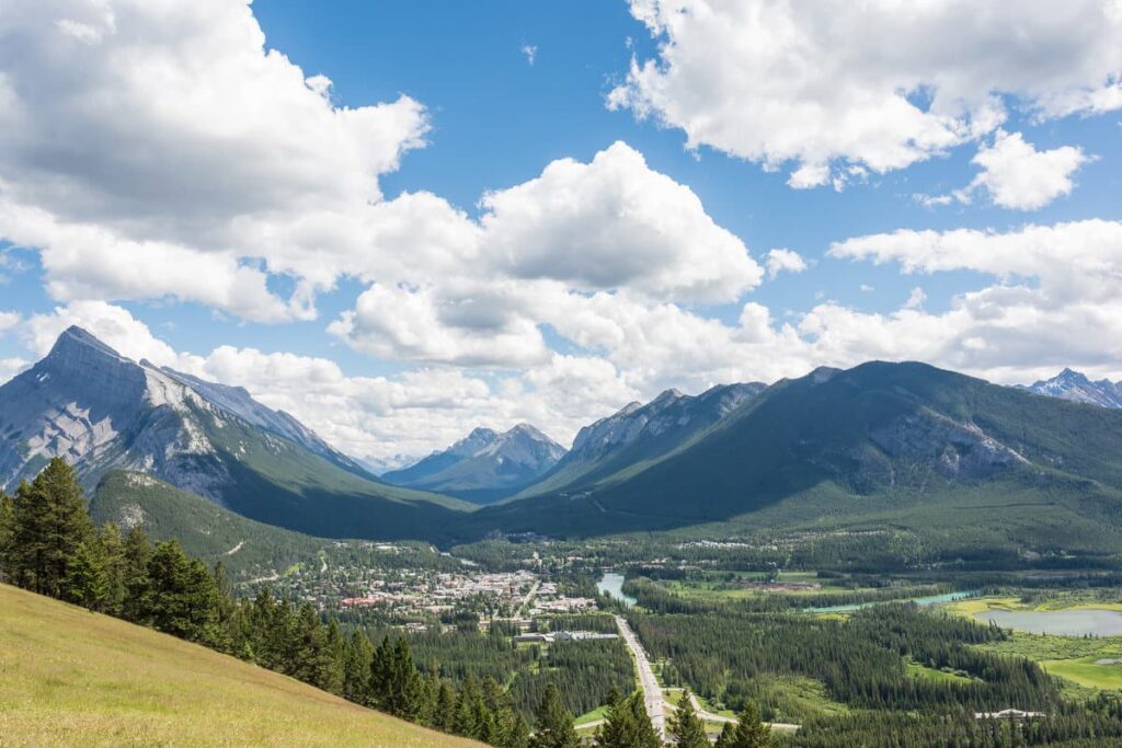 The Mount Norquay Lookout provides a view on the town of Banff, the Bow River in the Bow Valley and the surrounding Rocky Mountains